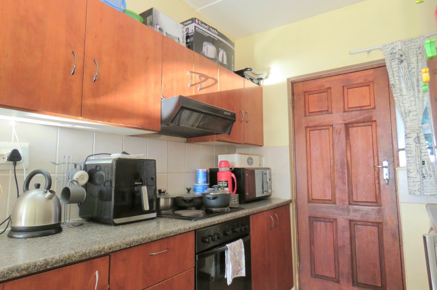 To Let 2 Bedroom Property for Rent in Parklands Western Cape
